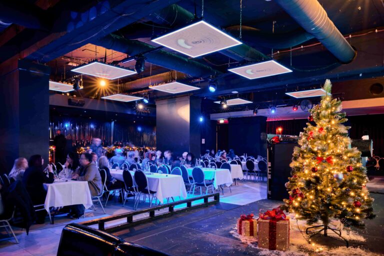 Evidia Weihnachtsfeier – Eventfoto 5, begleitet von Eventusagency Berlin